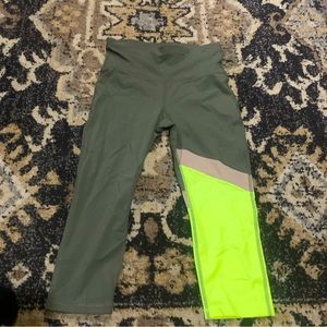 Xersion capri leggings. High rise. Never worn.